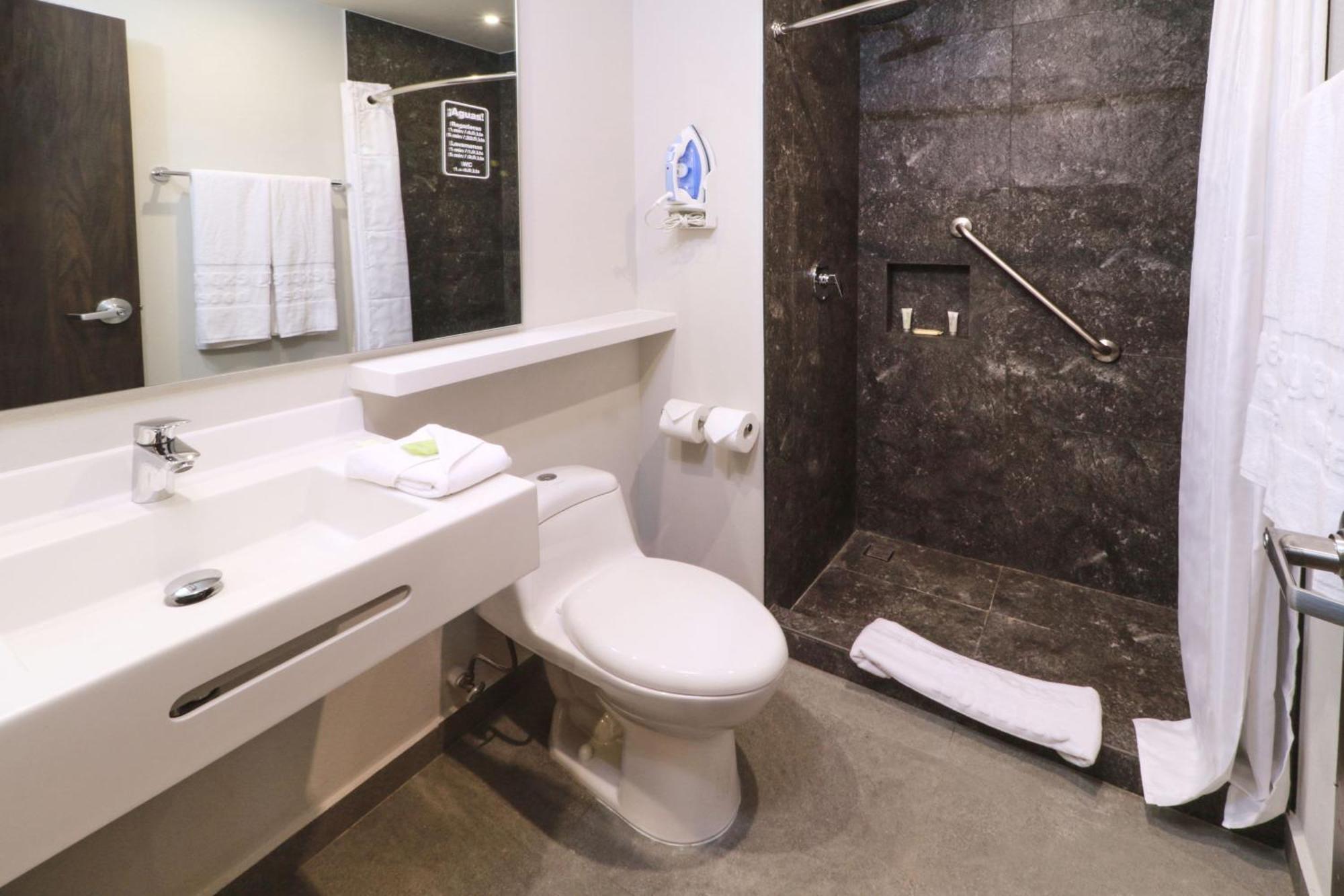 City Express By Marriott Monterrey Universidad Bagian luar foto